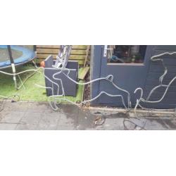 Kerstman in arreslee met 2 rendieren