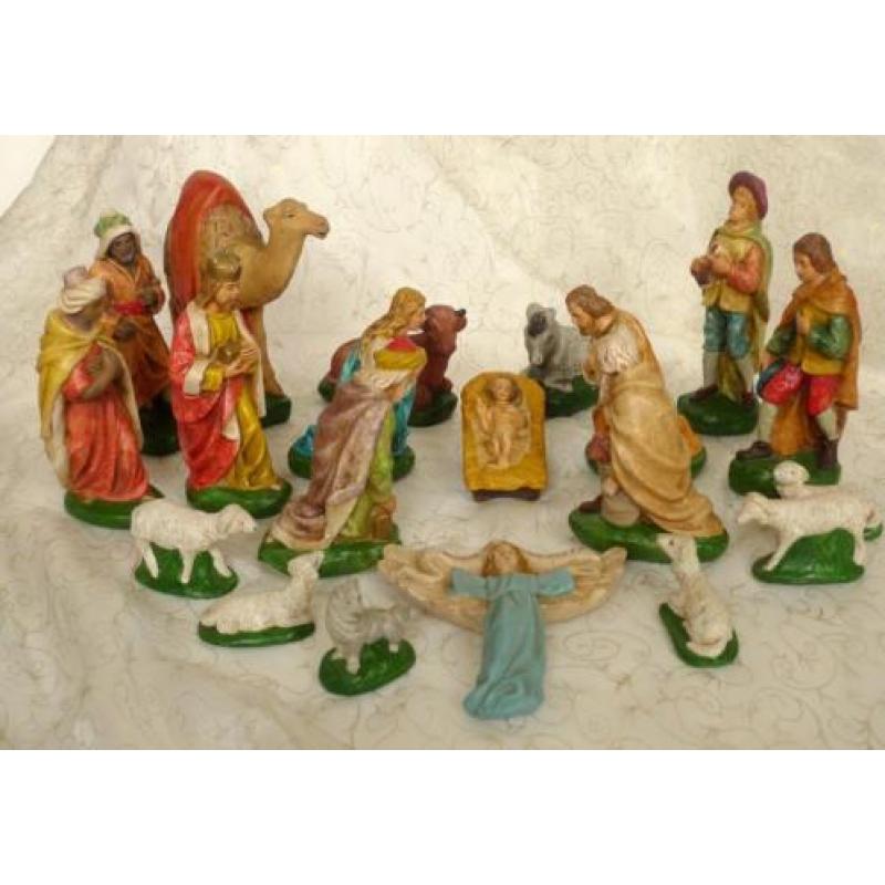 Oude gipsen kerstgroep voor retro Kerststal / Vintage