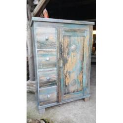Stoer vintage industrieel gerestylde antiek grenen spekkast