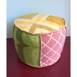poef met retro vintage wollen dekens 40/30 cm