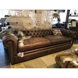 RUIME KEUZE IN TWEEDEHANDSE en NIEUWE CHESTERFIELD 1000m2!