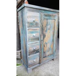 Stoer vintage industrieel gerestylde antiek grenen spekkast