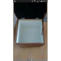Hocker poef met opbergruimte