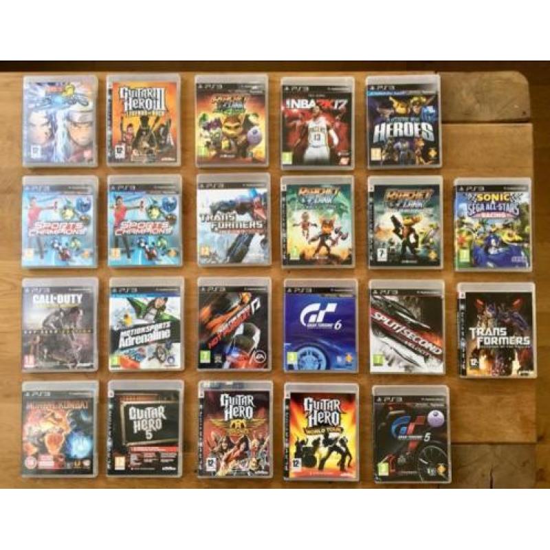Playstation 3 + 23 Spellen, 5 Controllers + Move set!