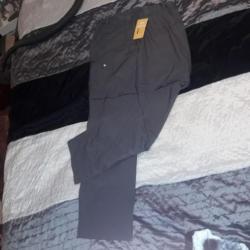 Möberg Outdoorpant women met afritsbare pijpen.