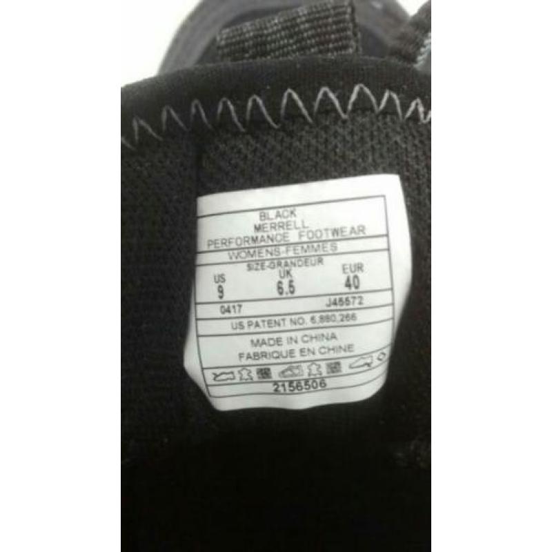 Merrell zwarte lage wandelschoen type Mimosa maat 40