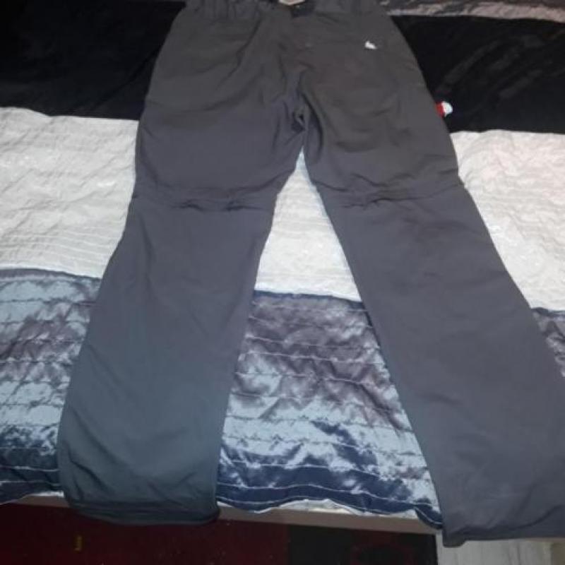 Möberg Outdoorpant women met afritsbare pijpen.