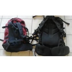 TWEE BACKPACKS (Bauhaus & Slee top)