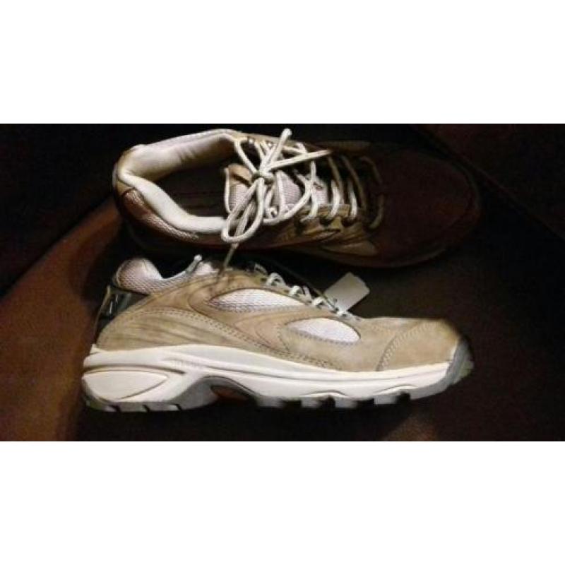 New balance wandelschoenen maat 5 = 37 1/2 NB nieuw